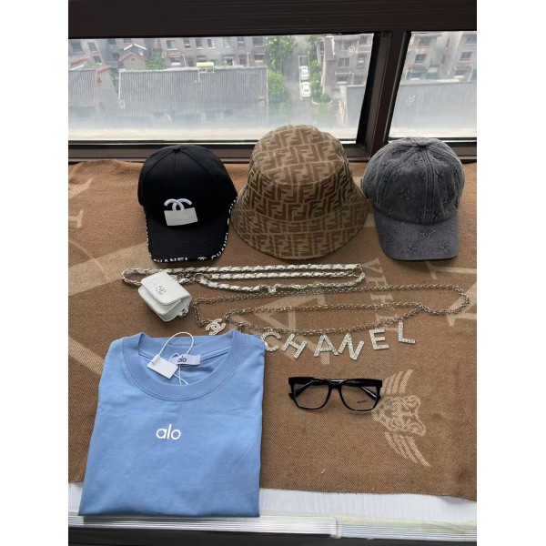 3 Caps, 2 Belts, 1 Glasses, 1 T shirt