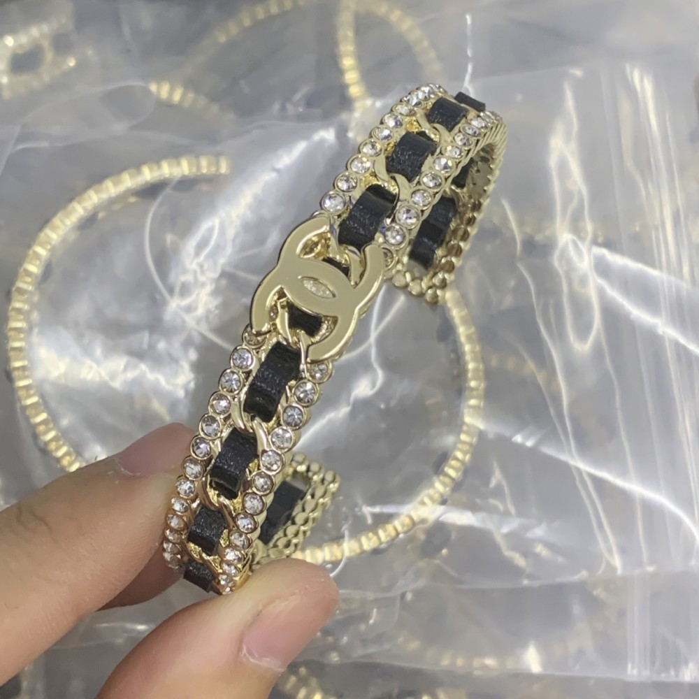 CC Bangles CHE082