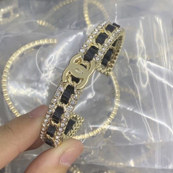 CC Bangles CHE082