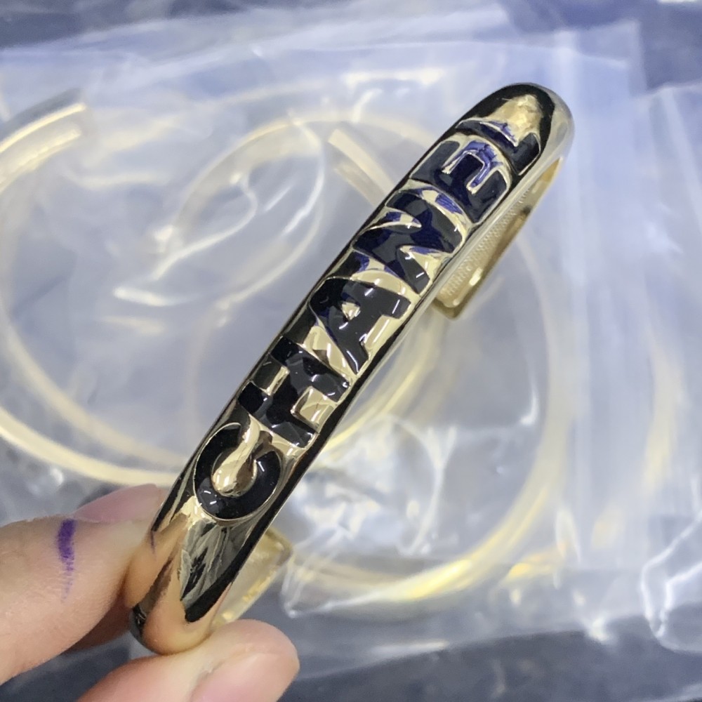 CC Bangles CHE083