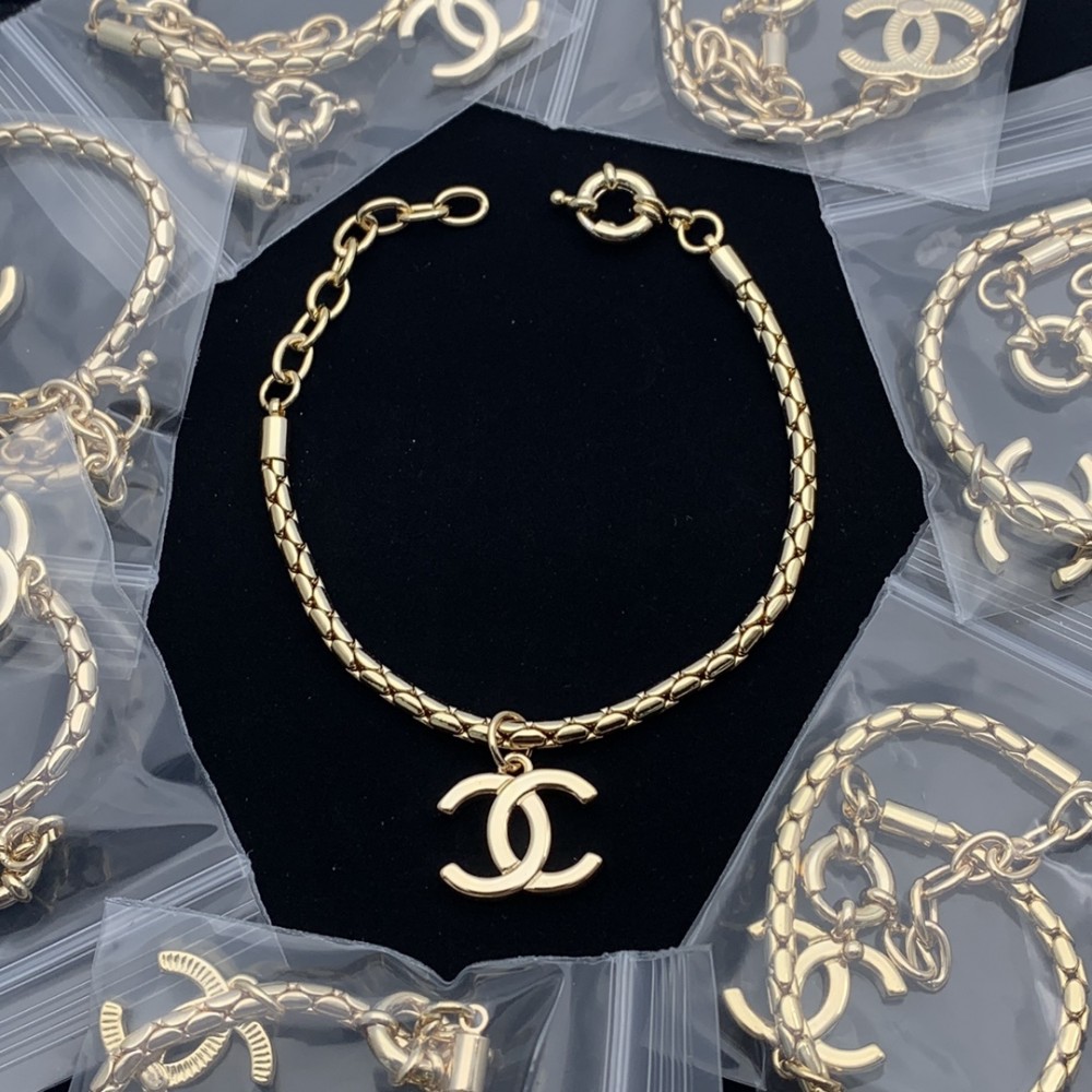 CC Bracelets CHE056