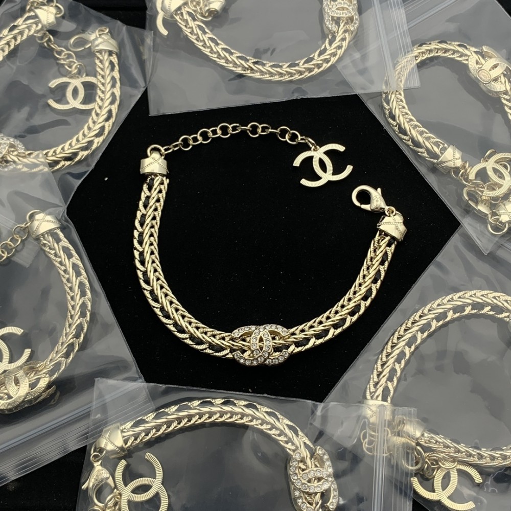 CC Bracelets CHE059