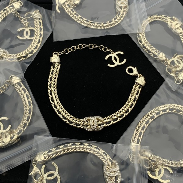 CC Bracelets CHE059