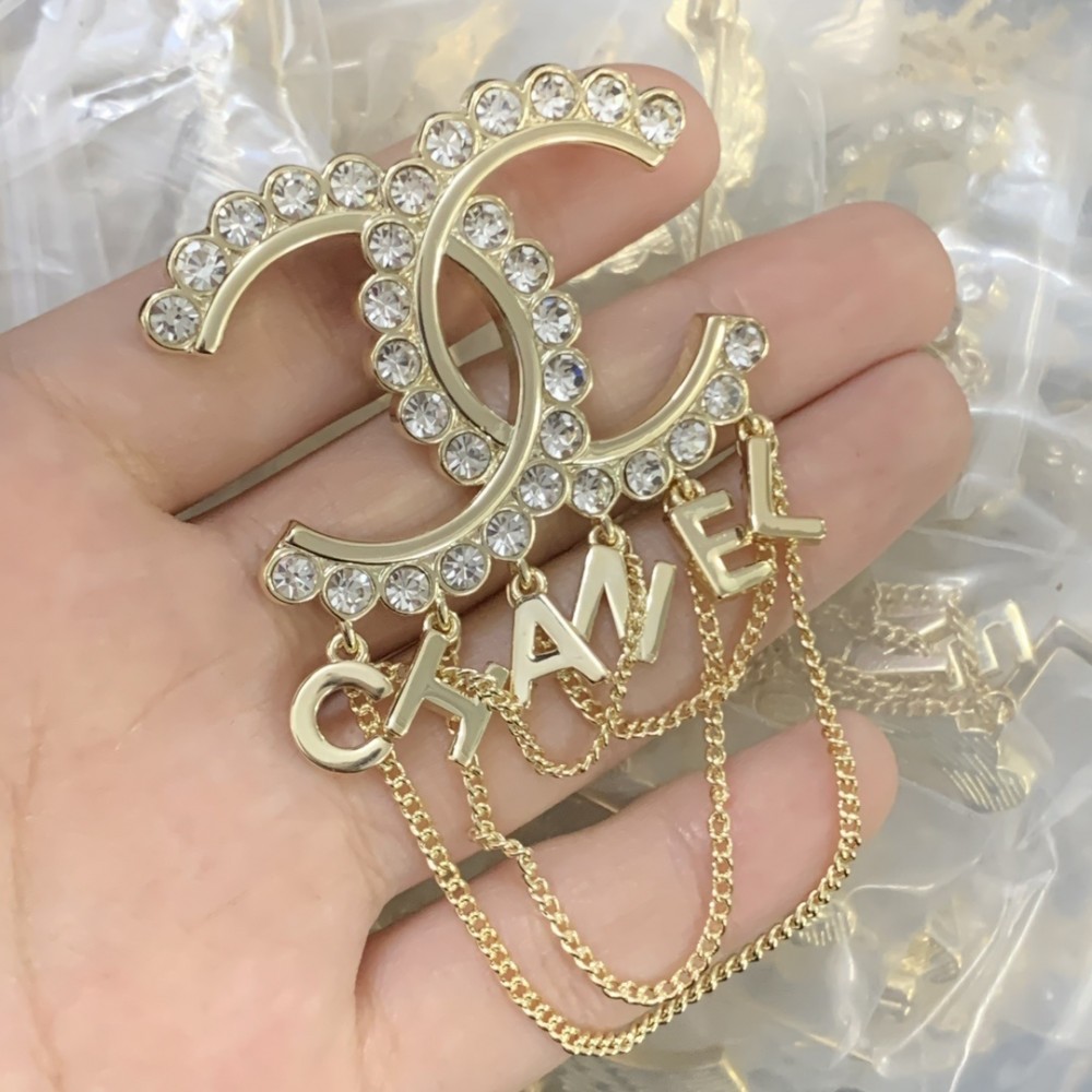CC Brooches CHE120