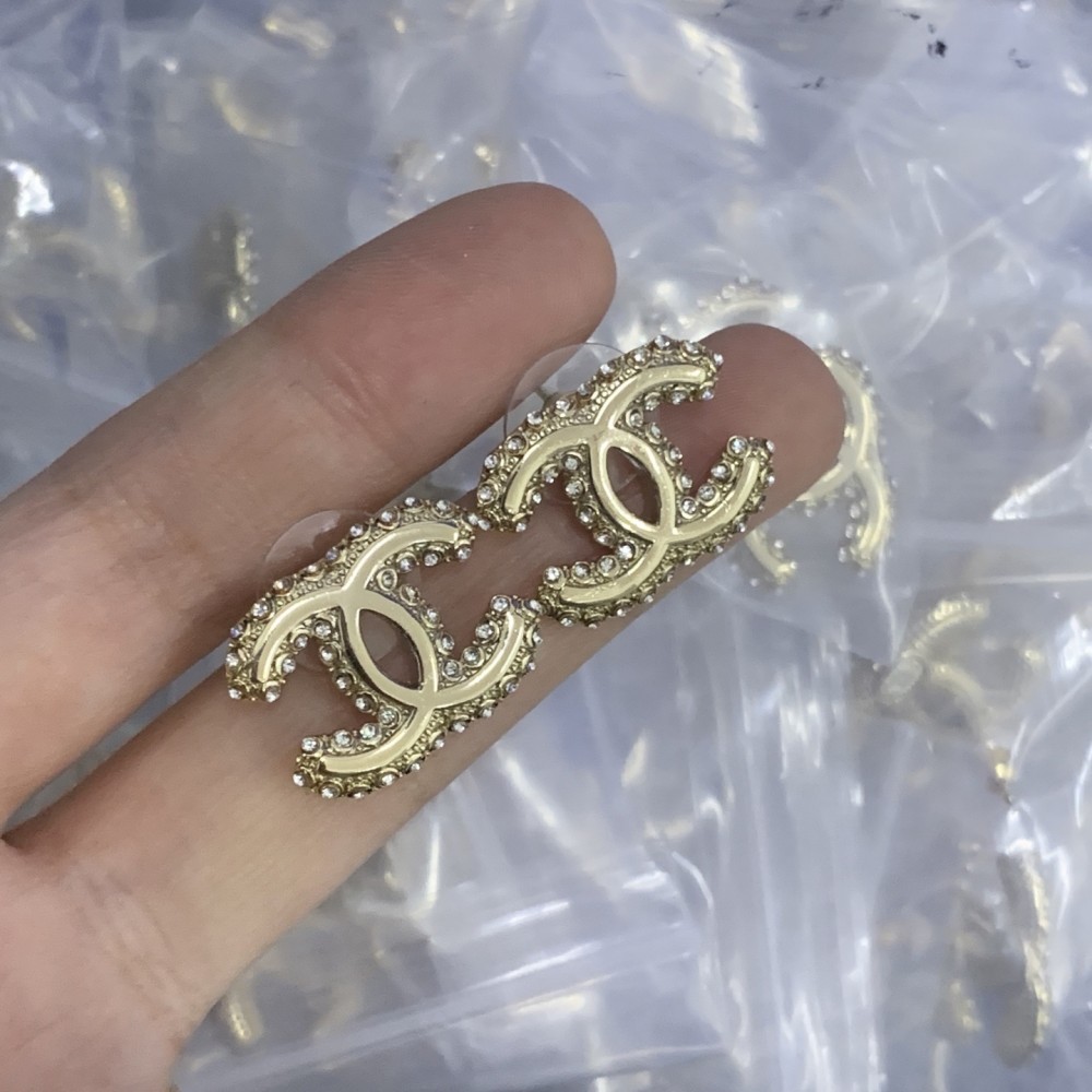 CC Earrings CHE003