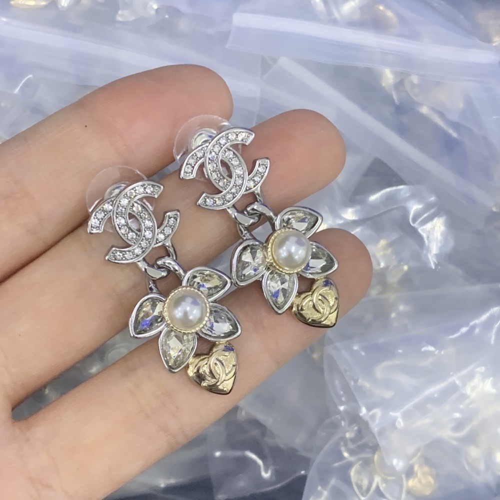 CC Earrings CHE008