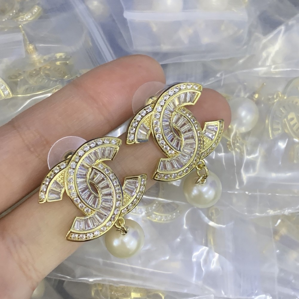 CC Earrings CHE014