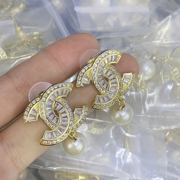 CC Earrings CHE014
