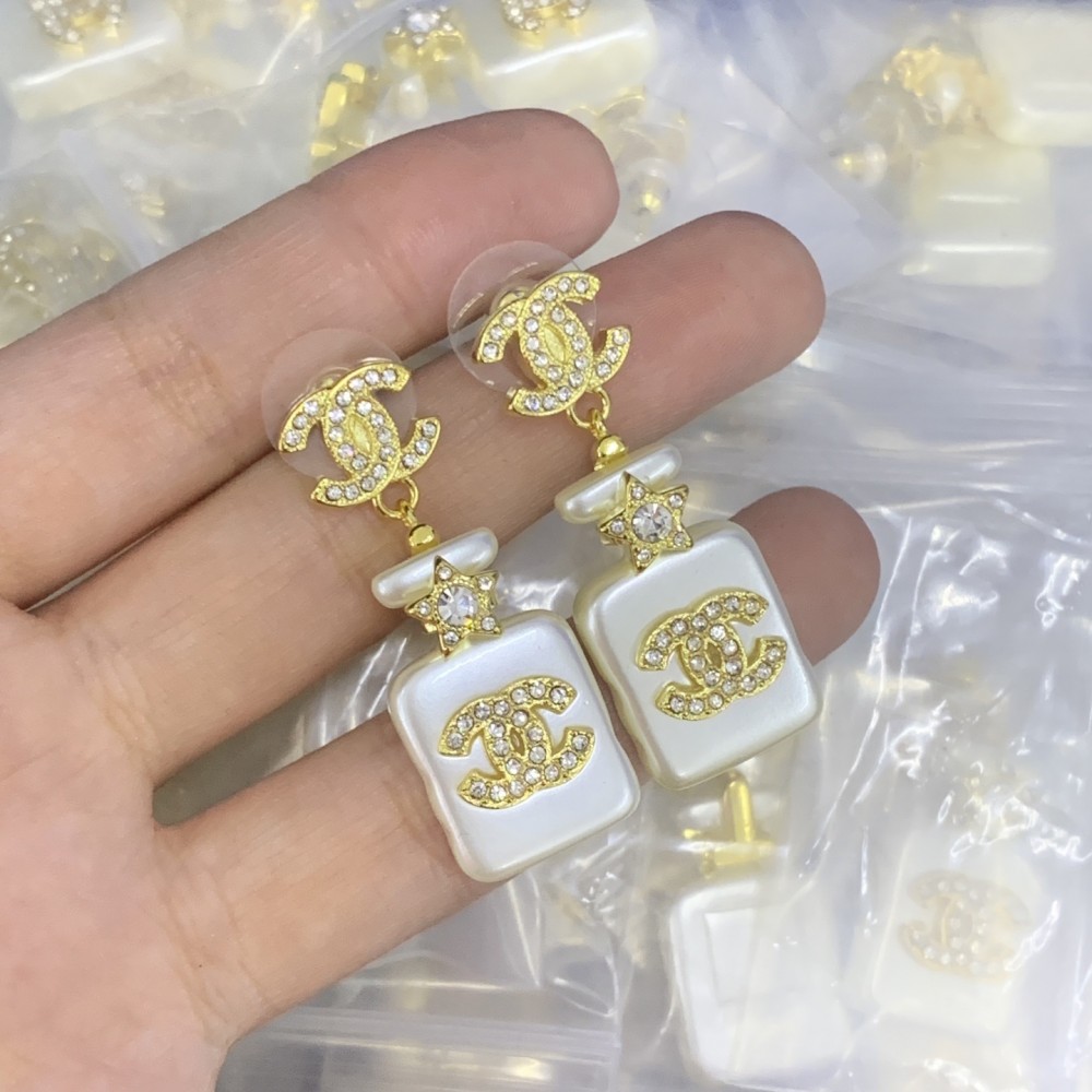CC Earrings CHE016