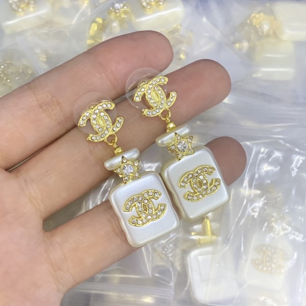 CC Earrings CHE016