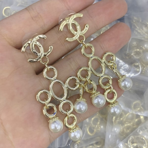 CC Earrings CHE036