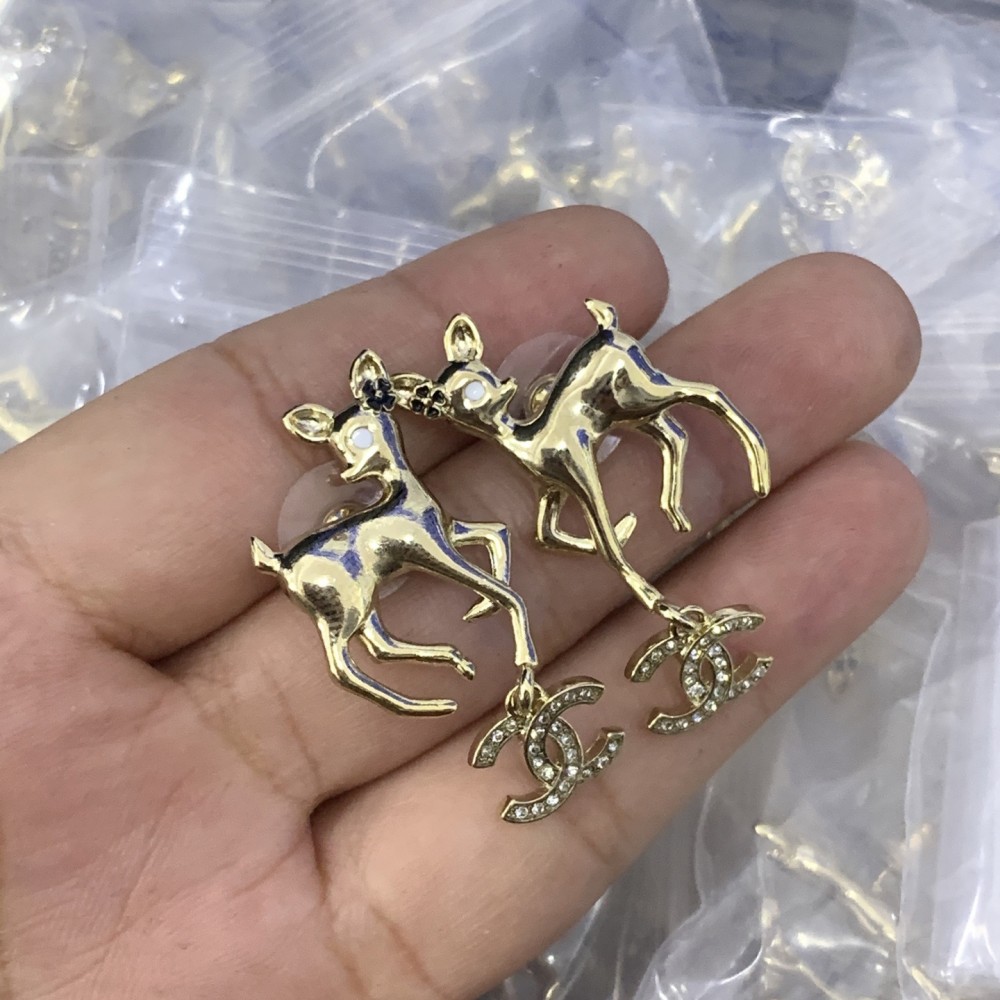 CC Earrings CHE037