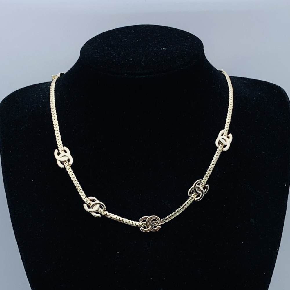 CC NECKLACES CHE107