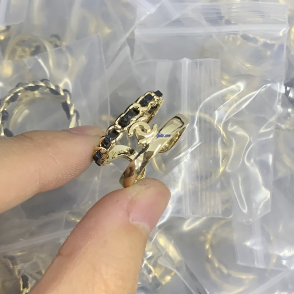 CC Rings CHE044