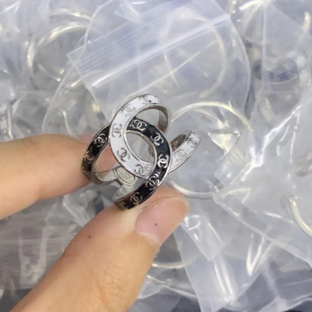 CC Rings CHE055