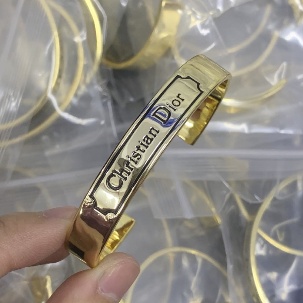 DD BANGLES DD064