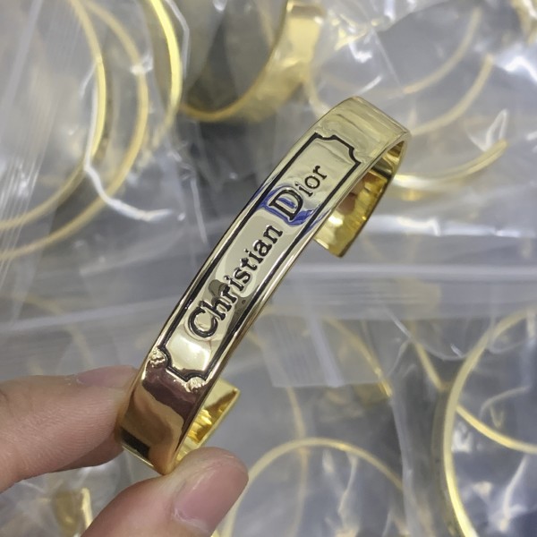 DD BANGLES DD064