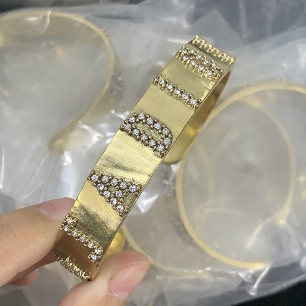 DD BANGLES DD069