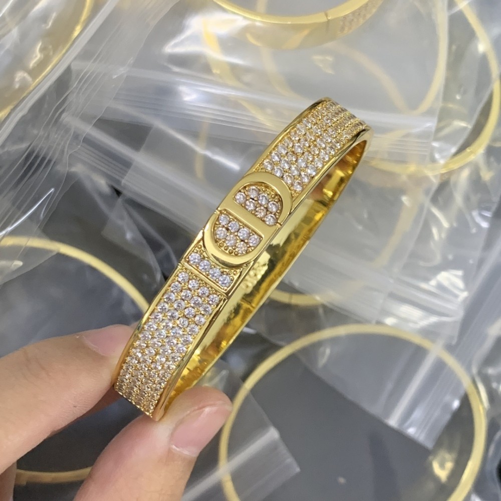 DD BANGLES DD070