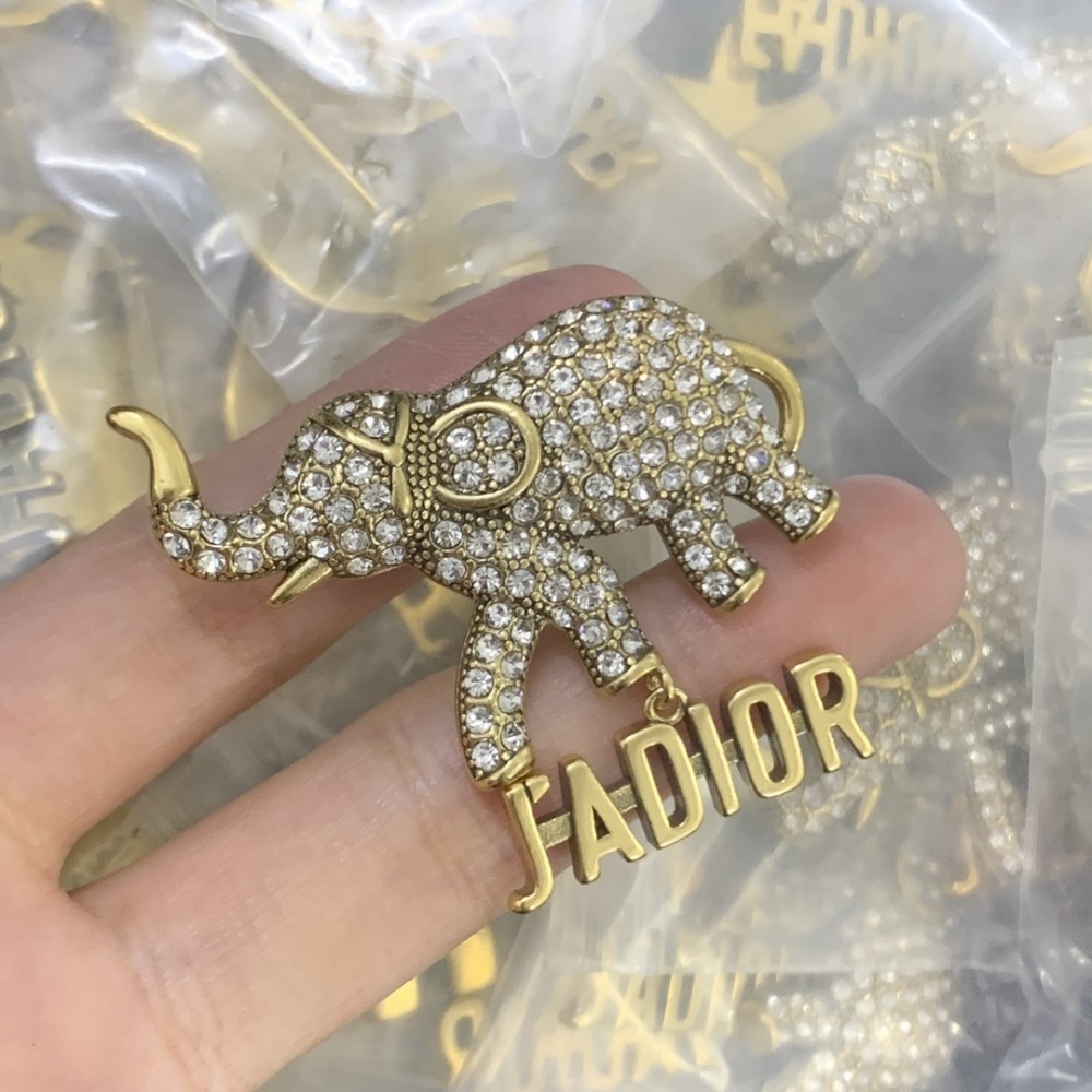 DD BROOCHES DD113