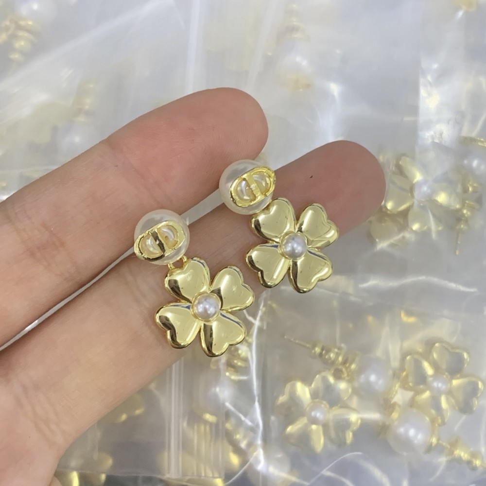 DD EARRINGS DD006