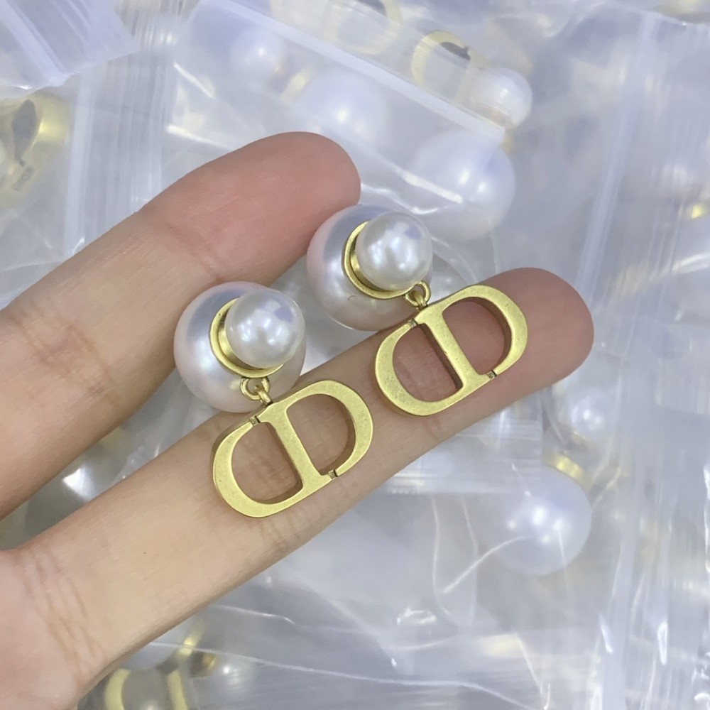 DD EARRINGS DD007