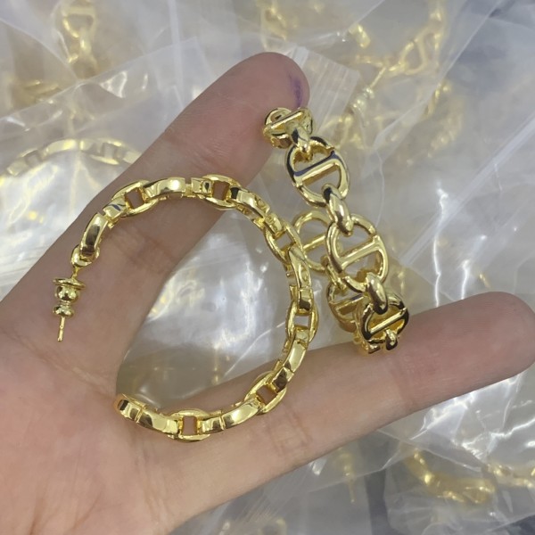 DD EARRINGS DD017