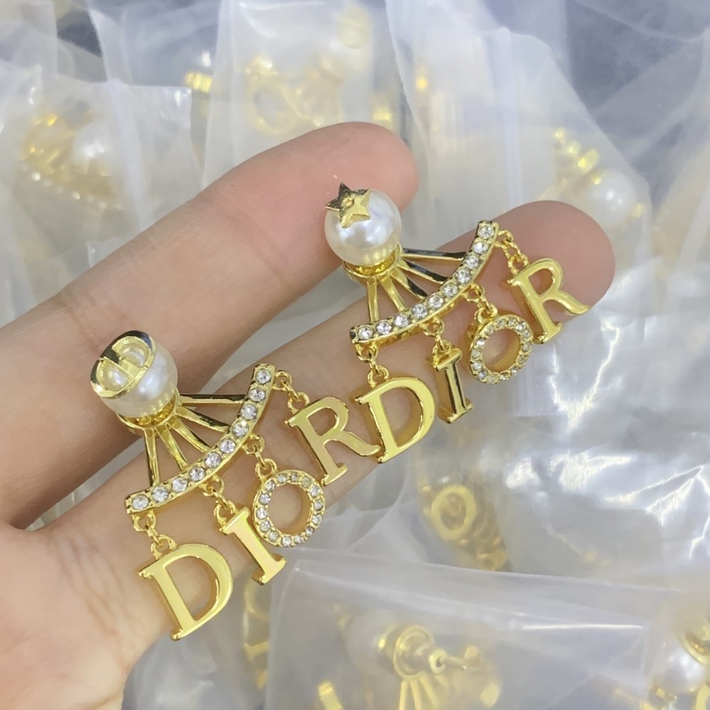 DD EARRINGS DD018