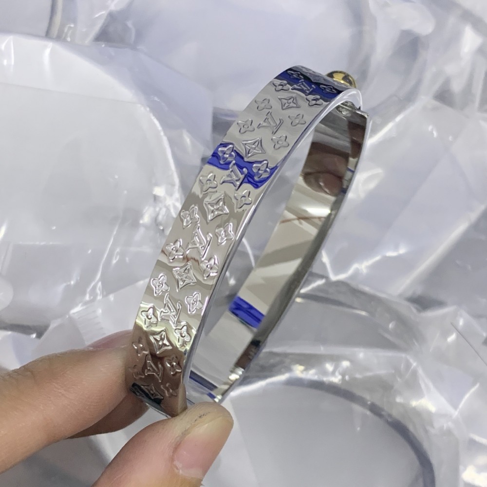 LL BANGLES L086