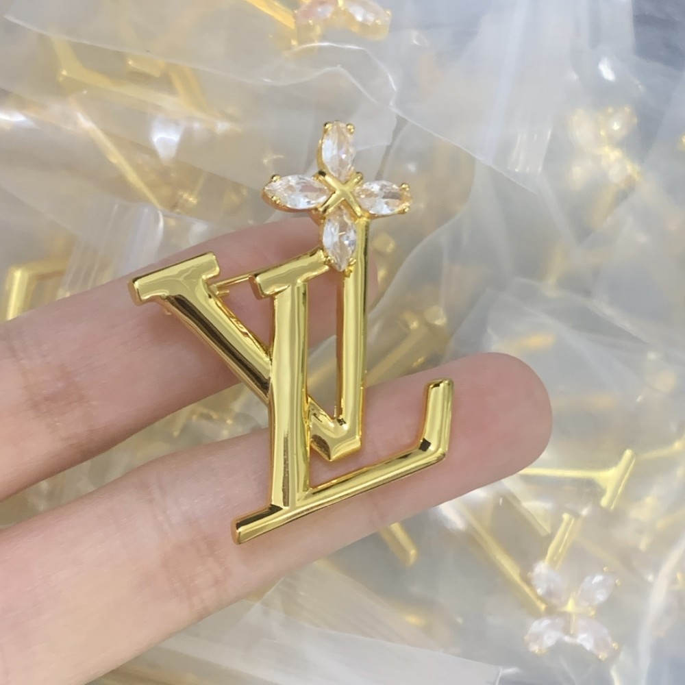 LL BROOCHES L130