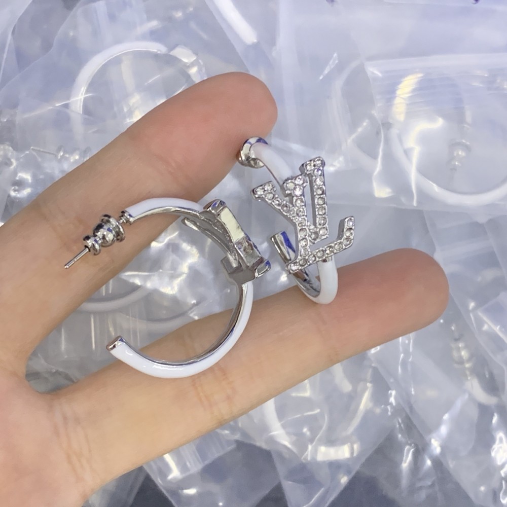 LL EARRING L038