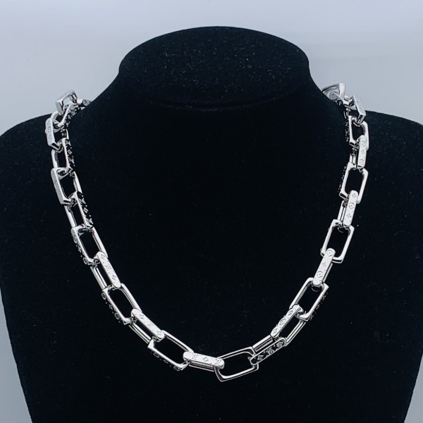 LL NECKLACES L112