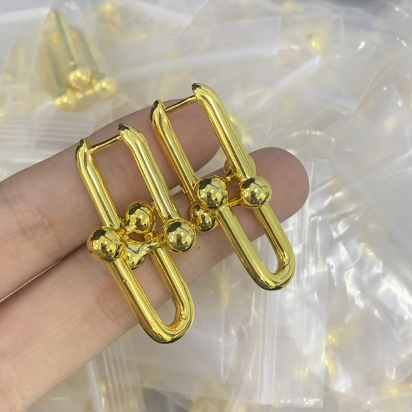 TT EARRINGS TT123