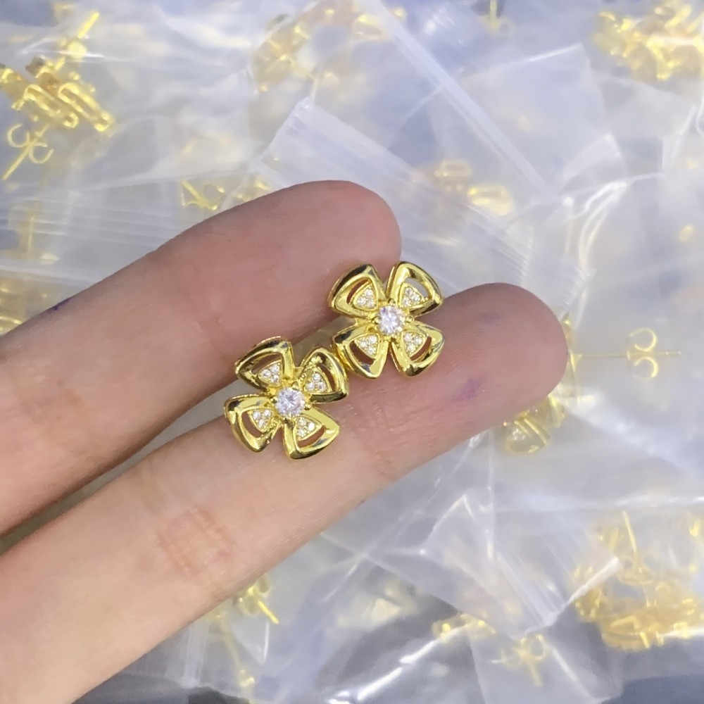 VC EARRINGS VC002