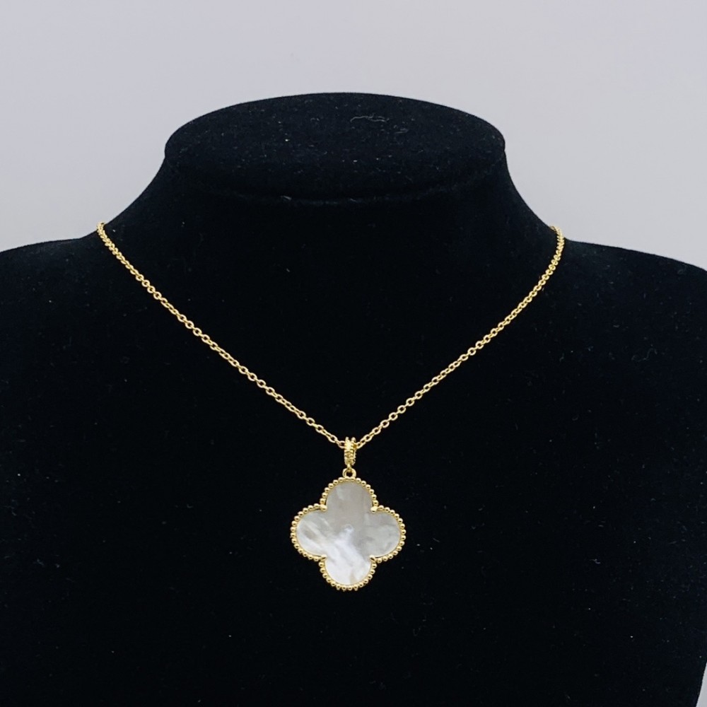 VC NECKLACES VC013